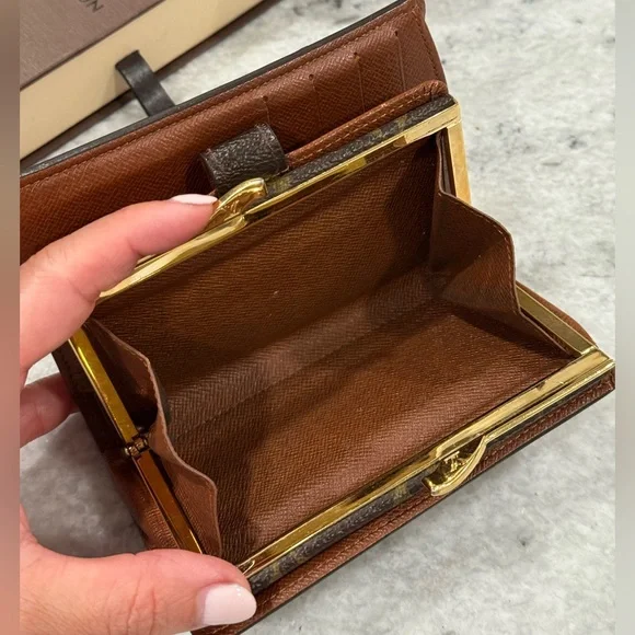 Louis Vuitton-Monogram Canvas Key Holder - Picture 3 of 6